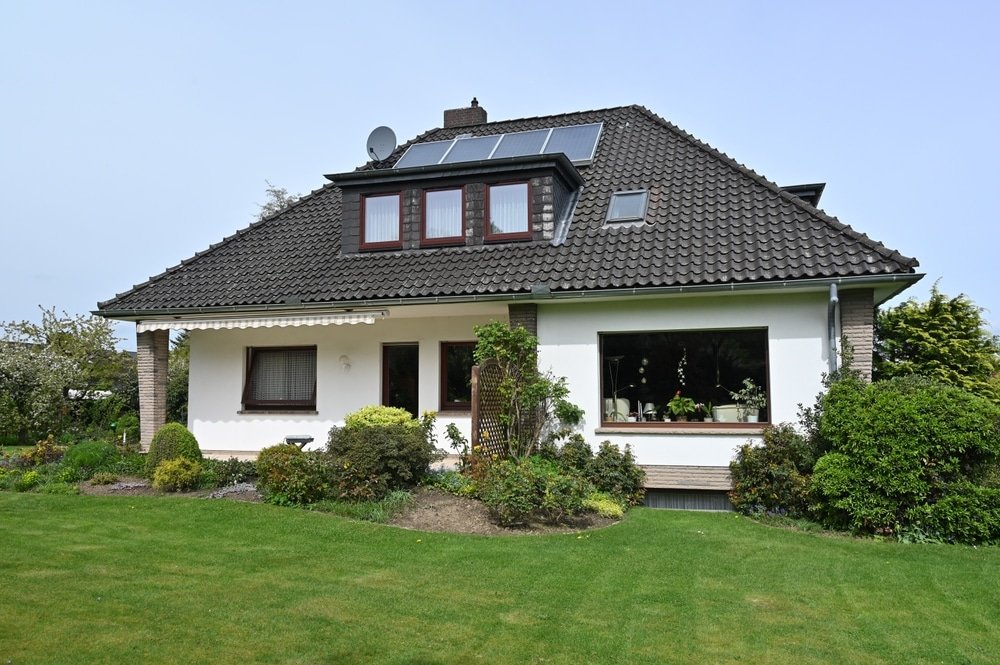Schaumburg,,Germany, ,April,13,,2024:,Well kept,Bungalow,From,The